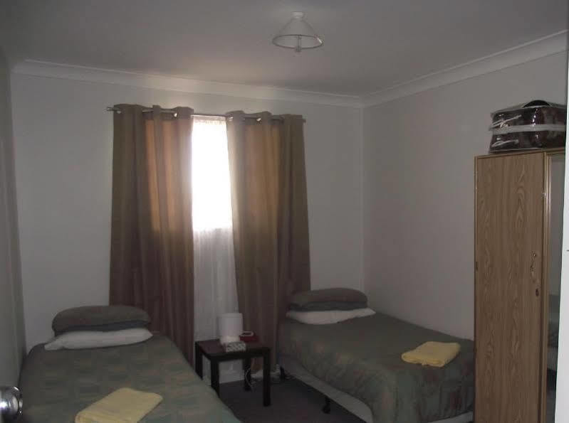 Aly'S Cottage Broken Hill Exterior photo